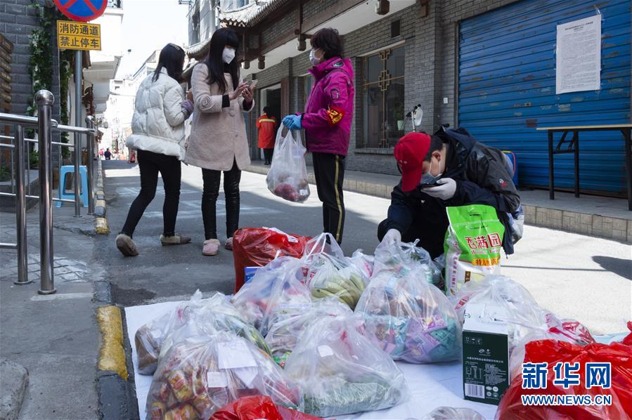 （新华全媒头条·图文互动）（10）钟华论：在民族复兴的历史丰碑上——2020中国抗疫记